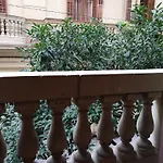 Ferienwohnung Fuer 3 Personen Ca 40 Qm In Barcelona-Gracia, Costa Brava Costa Del Maresme